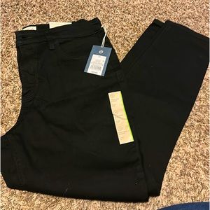 Women’s Sz 12 Jack skinny jeans(stretchy)